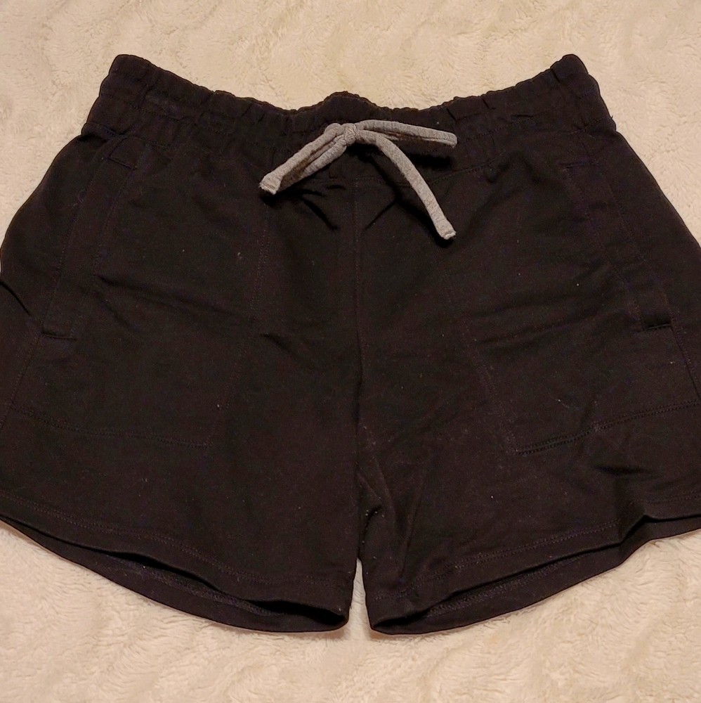 Black sweat shorts from Big 5